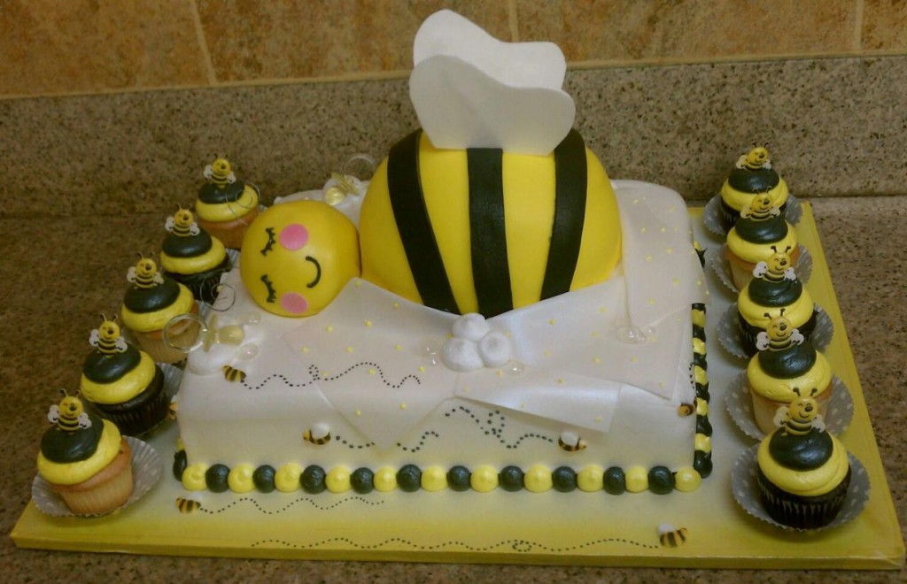 Bumble Bee Cakes – Decoration Ideas | Little Birthday Cakes