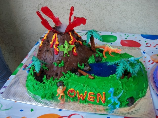 Volcano Cakes – Decoration Ideas | Little Birthday Cakes