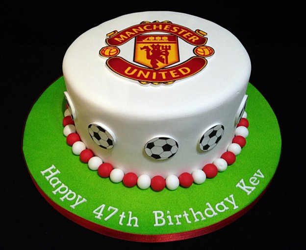 Football Cakes – Decoration Ideas | Little Birthday Cakes