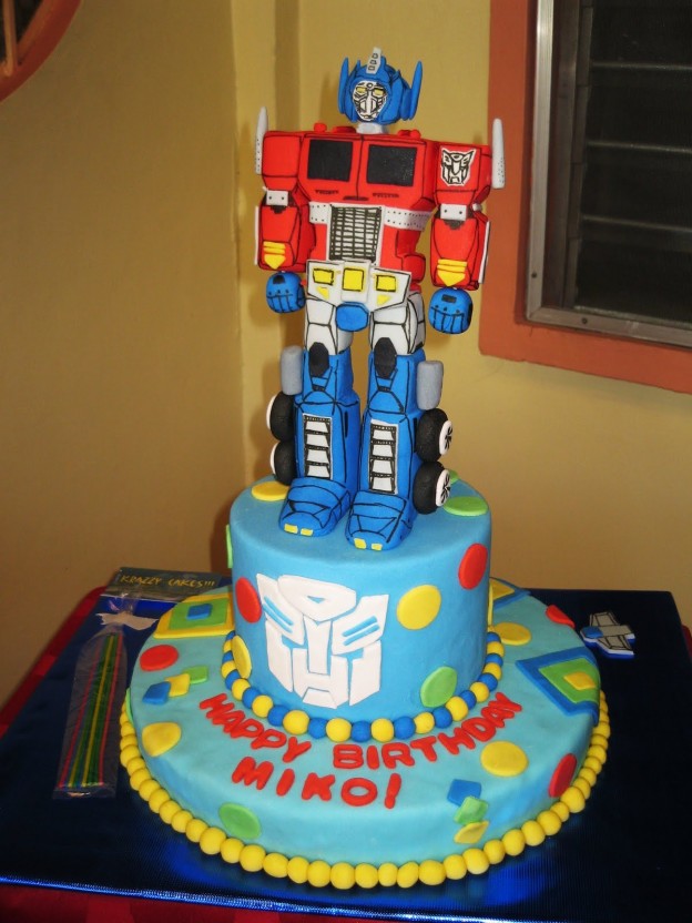 Optimus Prime Cakes – Decoration Ideas | Little Birthday Cakes